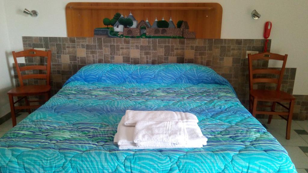 לוקורוטונדו Bed & Breakfast La Collinetta מראה חיצוני תמונה